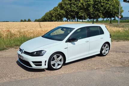 VW Golf 68.000 km 21.700 € Barleben 39179