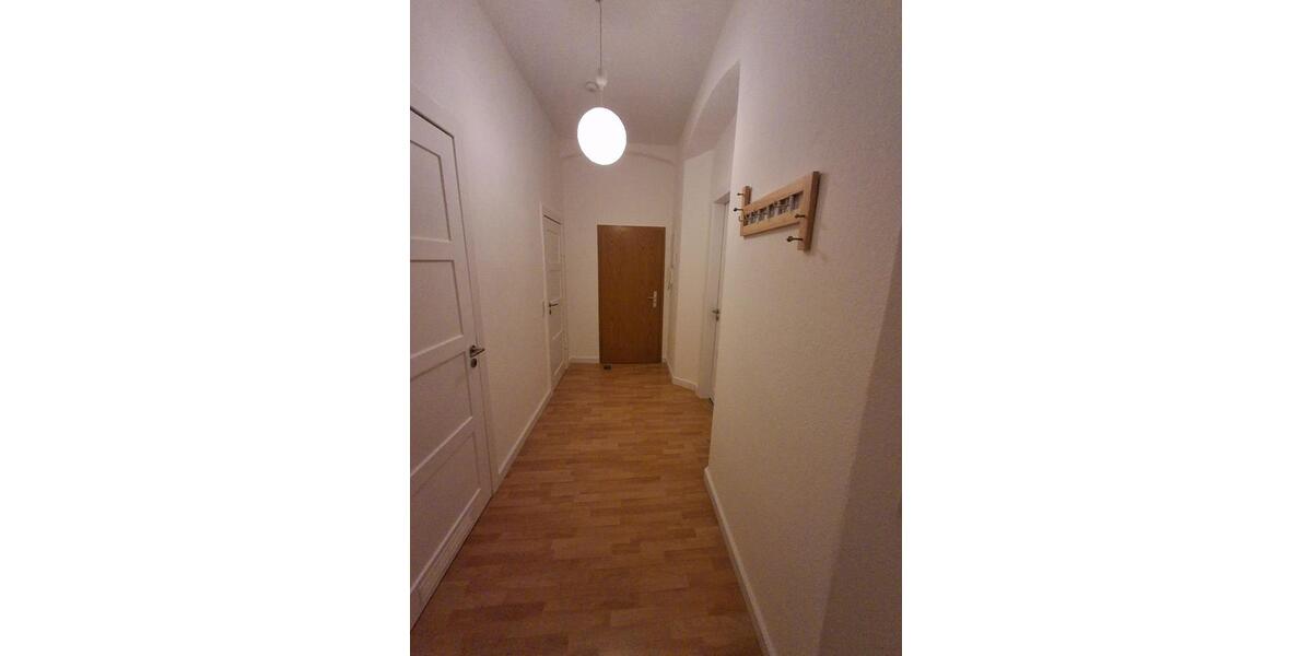 Etagenwohnung Magdeburg Nordwest - 4 Zimmer, 96 m&sup2;, 799&euro; | Angebot:24639654
