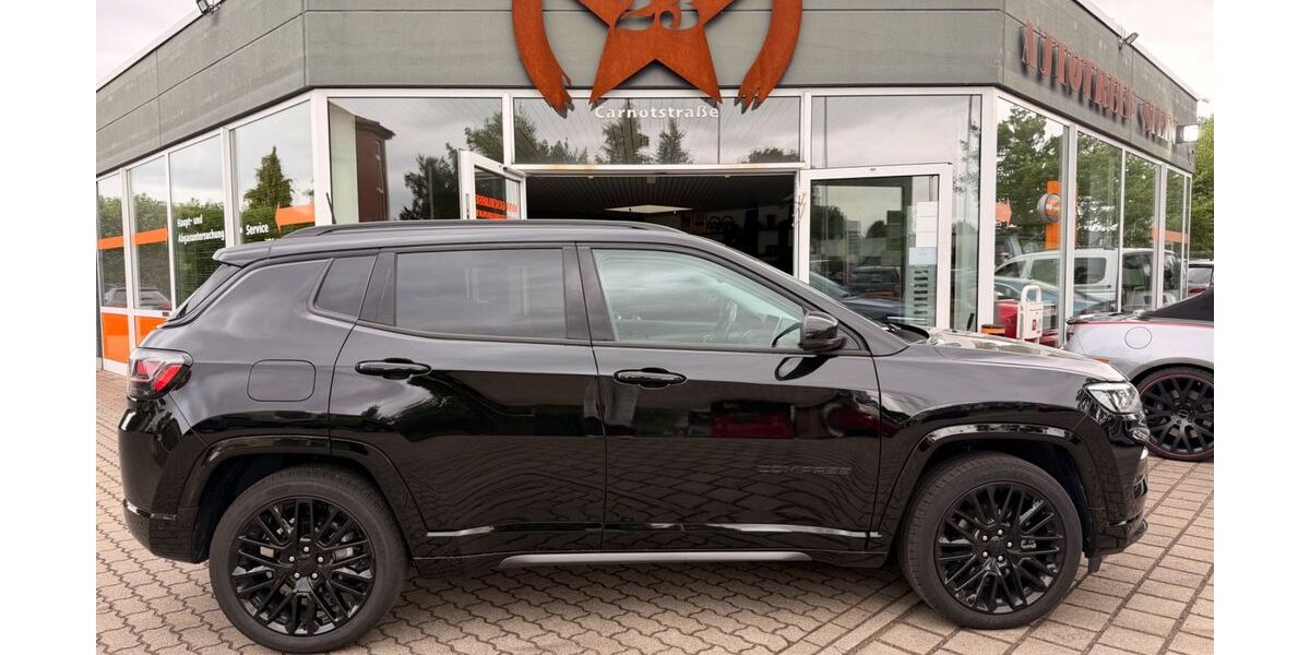 Jeep Compass 33.000 km 23.950 &euro; Magdeburg 39120