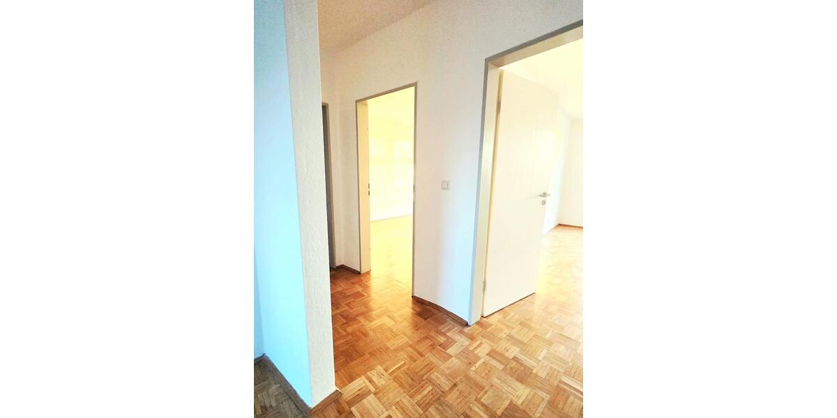 Etagenwohnung Magdeburg Alt Olvenstedt - 3 Zimmer, 67 m&sup2;, 519&euro; | Angebot:25903044