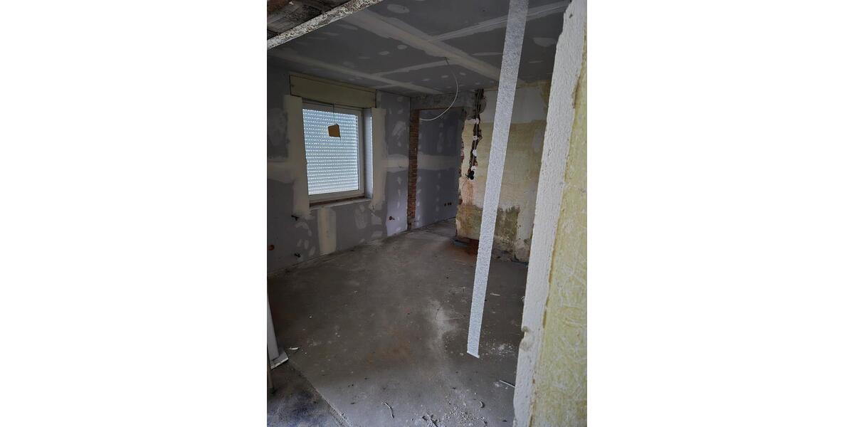 Einfamilienhaus Calbe (Saale) - 8 Zimmer, 163 m&sup2;, 60.000&euro; | Angebot:26030244