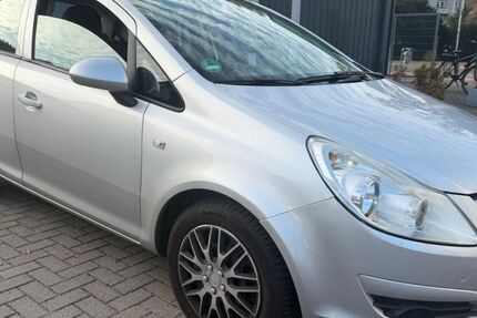 Opel Corsa 133.000 km 2.790 &euro; Magdeburg 39112