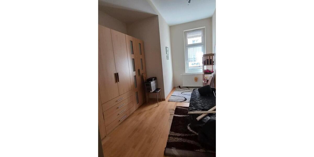 Hochparterre Magdeburg Nordwest - 4 Zimmer, 105 m&sup2;, 1.450&euro; | Angebot:27628245