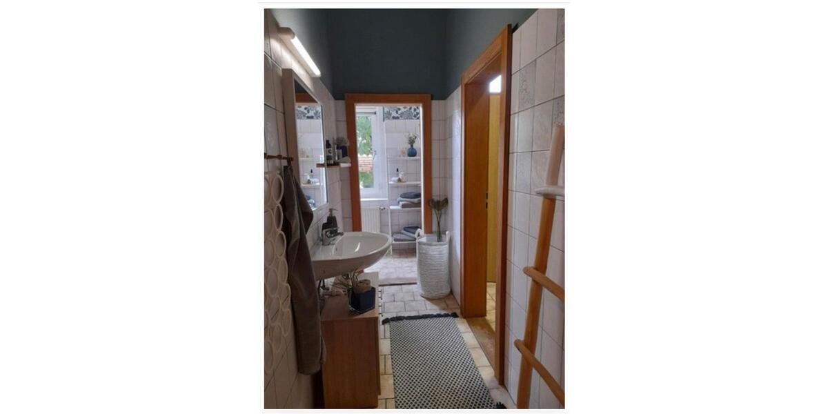 Einfamilienhaus Egeln - 3 Zimmer, 200 m&sup2;, 1.100&euro; | Angebot:24399843