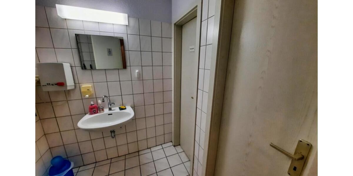 Büro-Praxisraum in Toplage zimmer