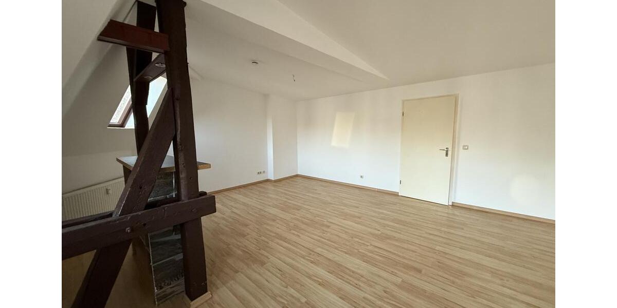 Dachgeschoßwohnung Magdeburg Nordwest - 2 Zimmer, 65 m&sup2;, 500&euro; | Angebot:24979177