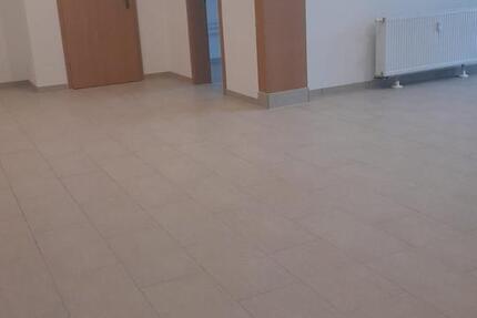 Wohnung Egeln - 3 Zimmer, 120 m&sup2;, 400&euro; | Angebot:24864782