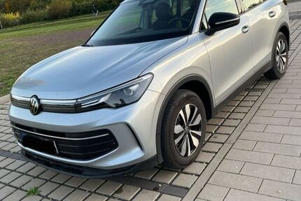VW Tiguan 19.000 km 35.500 € Staßfurt 39446