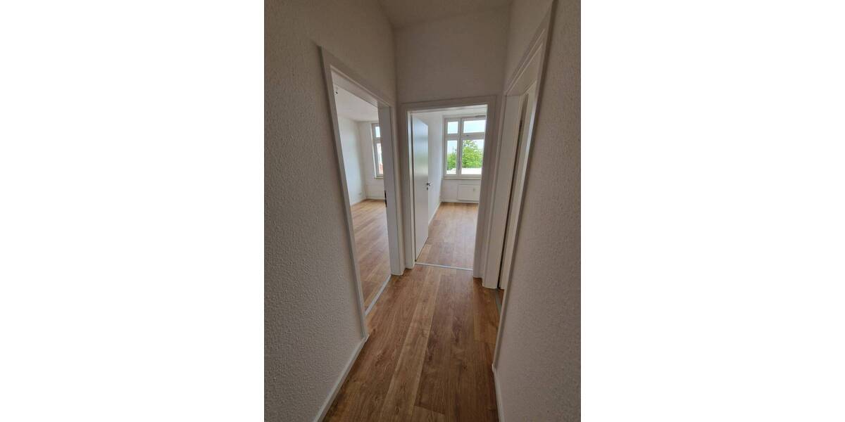 Etagenwohnung Magdeburg Sudenburg - 4 Zimmer, 87 m&sup2;, 589&euro; | Angebot:26894602