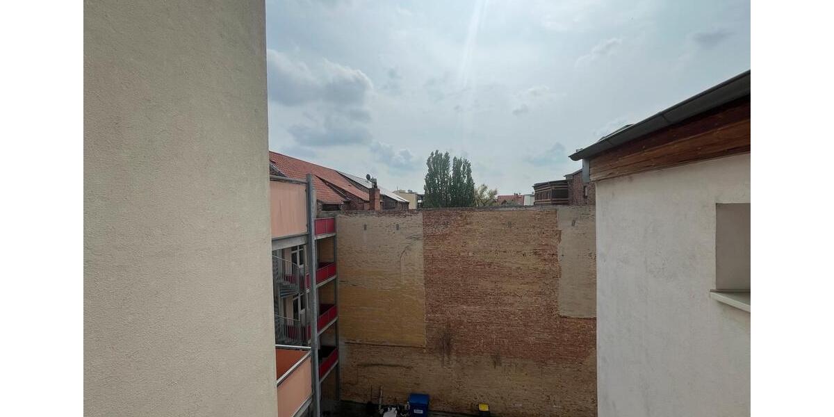 Dachgeschoßwohnung Magdeburg - 3 Zimmer, 81 m&sup2;, 560&euro; | Angebot:27628237