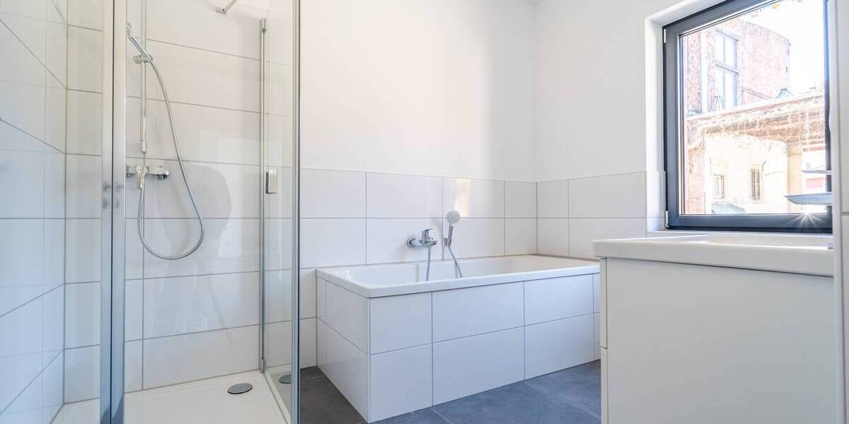 Mehrfamilienhaus, Wohnhaus Magdeburg / Stadtfeld West Stadtfeld West - 4 Zimmer, 150 m&sup2;, 1.800&euro; | Angebot:26334719