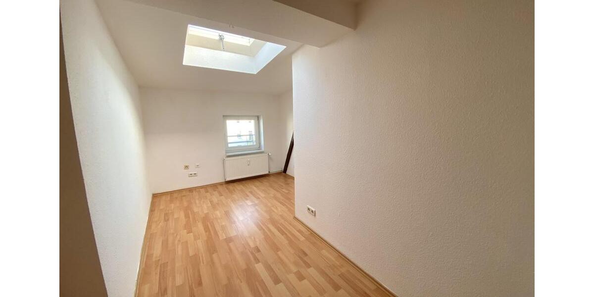 Dachgeschoßwohnung Magdeburg Leipziger Straße - 3 Zimmer, 86 m&sup2;, 473&euro; | Angebot:20575305