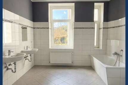 Wohnung Magdeburg Nordwest - 4 Zimmer, 120 m&sup2;, 1.150&euro; | Angebot:27129016