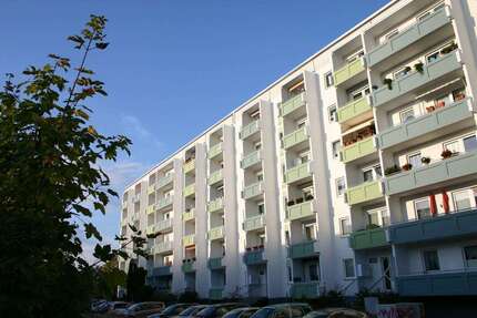 Wohnung Magdeburg Alt Olvenstedt - 2 Zimmer, 54 m&sup2;, 297&euro; | Angebot:26392460