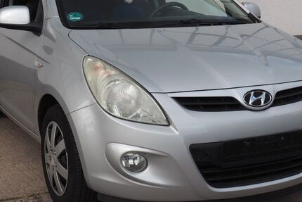Hyundai i20 95.220 km 3.490 &euro; Magdeburg 39128