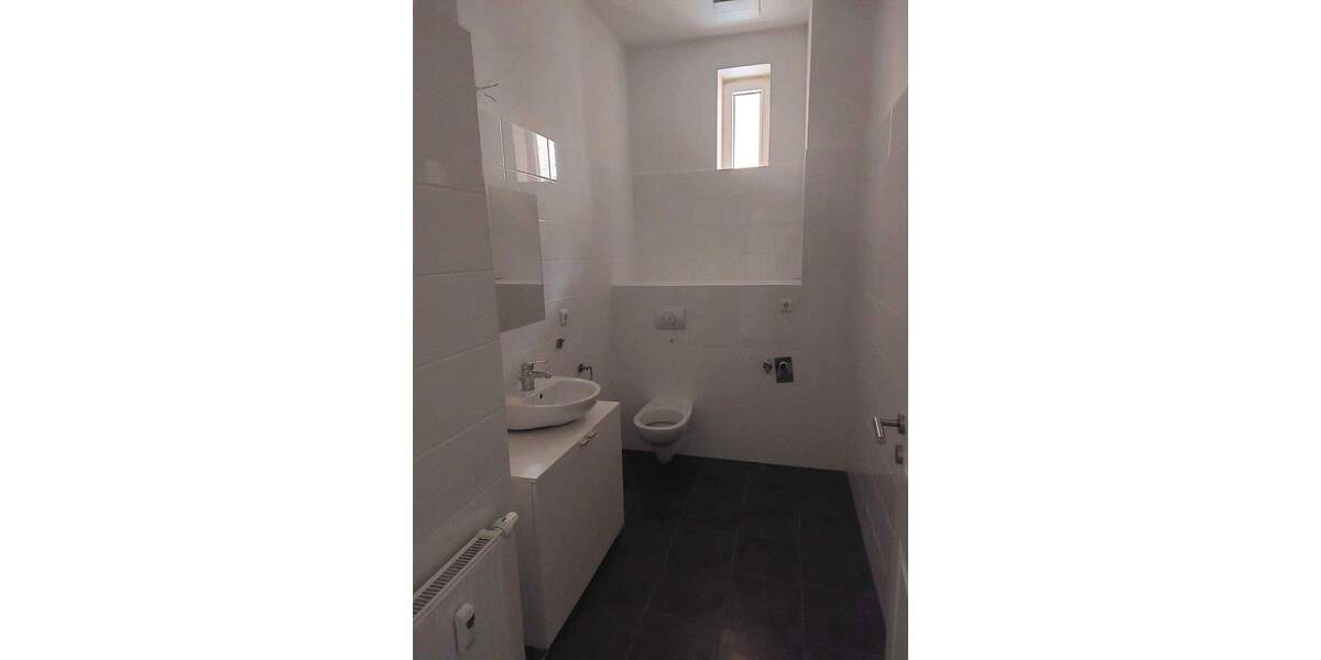 Etagenwohnung Magdeburg Altstadt - 2 Zimmer, 70 m&sup2;, 570&euro; | Angebot:24846914