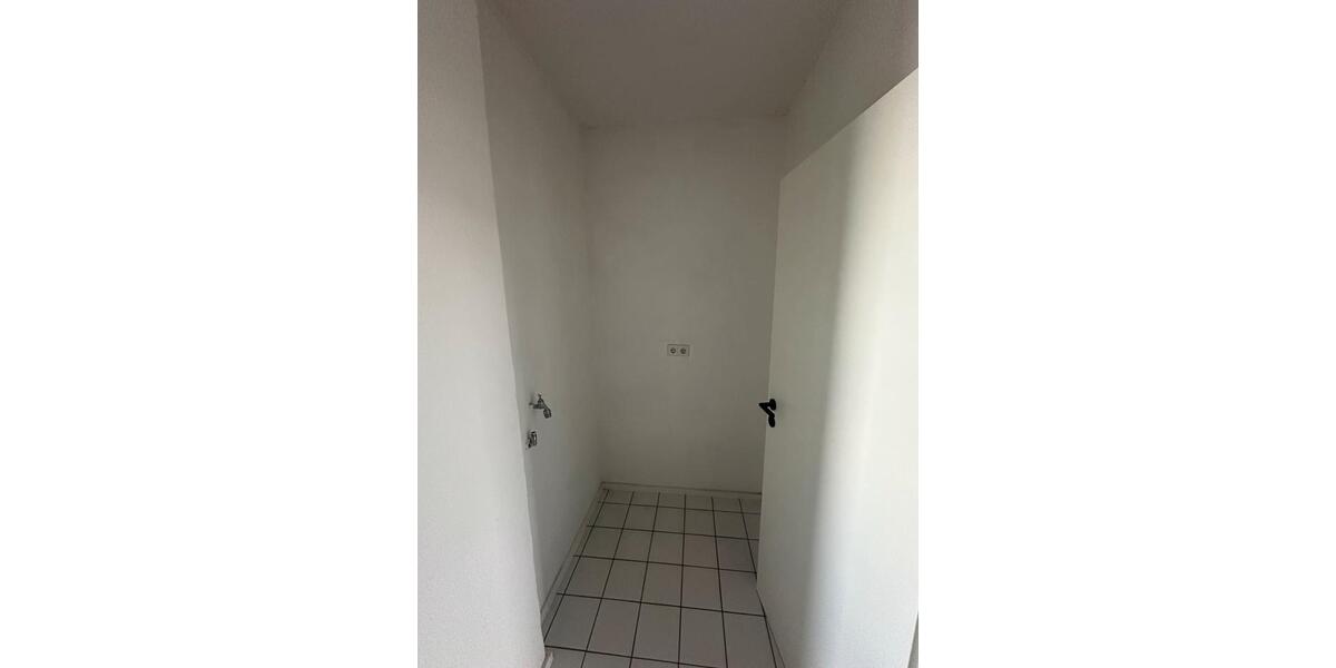 Dachgeschoßwohnung Magdeburg Nordwest - 3 Zimmer, 80 m&sup2;, 800&euro; | Angebot:26039580
