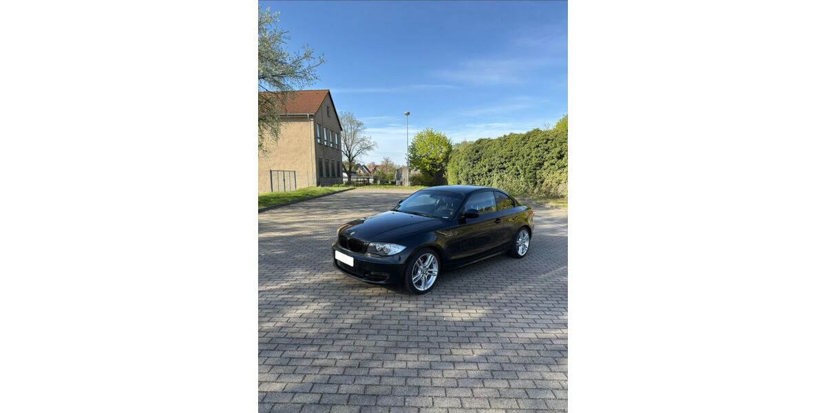 BMW 118 182.000 km 7.500 &euro; Egeln 39435