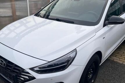 Hyundai i30 114.123 km 15.490 &euro; Magdeburg 39116