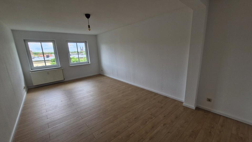 Dachgeschoßwohnung Magdeburg Nordwest - 2 Zimmer, 80 m&sup2;, 575&euro; | Angebot:26586291