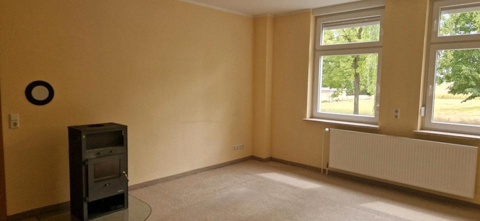 Erdgeschoßwohnung Calbe (Saale) - 3 Zimmer, 83 m&sup2;, 490&euro; | Angebot:24564585