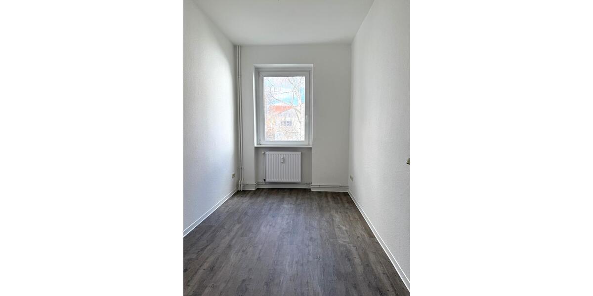 Etagenwohnung Magdeburg Nordwest - 4 Zimmer, 76 m&sup2;, 680&euro; | Angebot:25825690