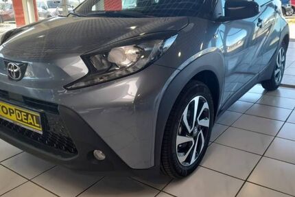 Toyota Aygo (X) 1.048 km 16.990 &euro; Burg 39288