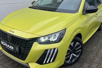 Peugeot 208 4.948 km 15.860 &euro; Magdeburg 39110