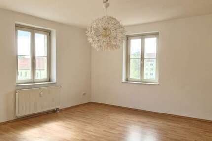 Wohnung zum Mieten in Magdeburg 329 € 43.9 m² 1 zimmer