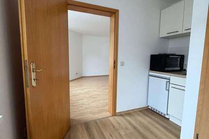 Wohnung zum Mieten in Magdeburg 222 € 27.2 m² 1 zimmer