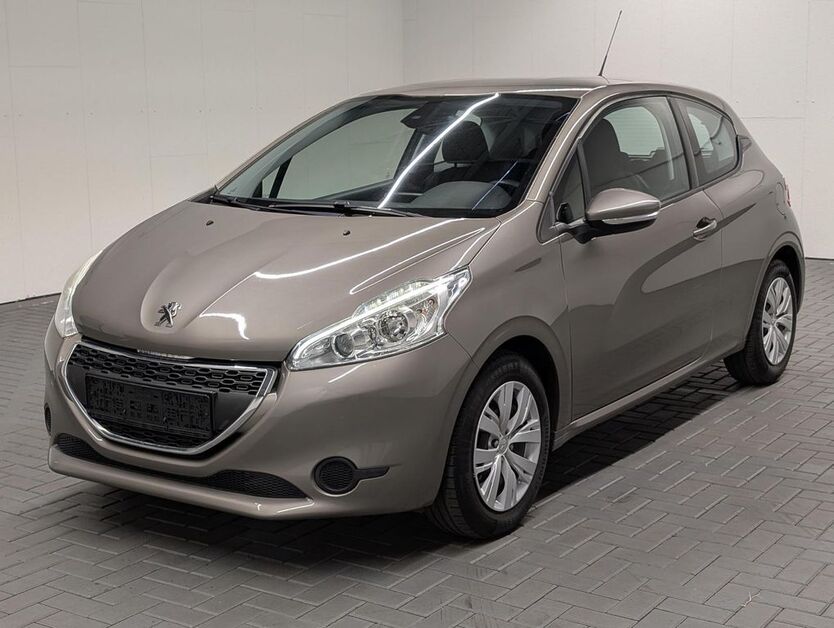 Peugeot 208 104.180 km 6.480 € Langenweddingen 39171