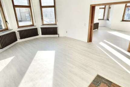 Haus zum Kaufen in Börde-Hakel 259.000 € 475 m² 17 zimmer