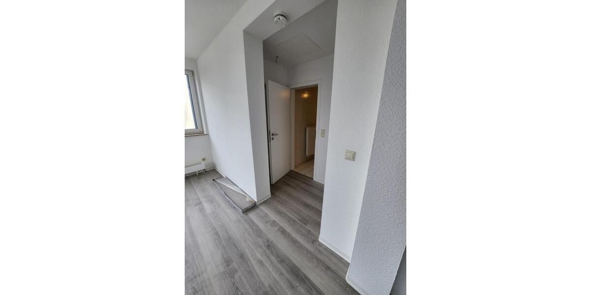 Dachgeschoßwohnung Egeln - 2 Zimmer, 72 m&sup2;, 400&euro; | Angebot:26163849