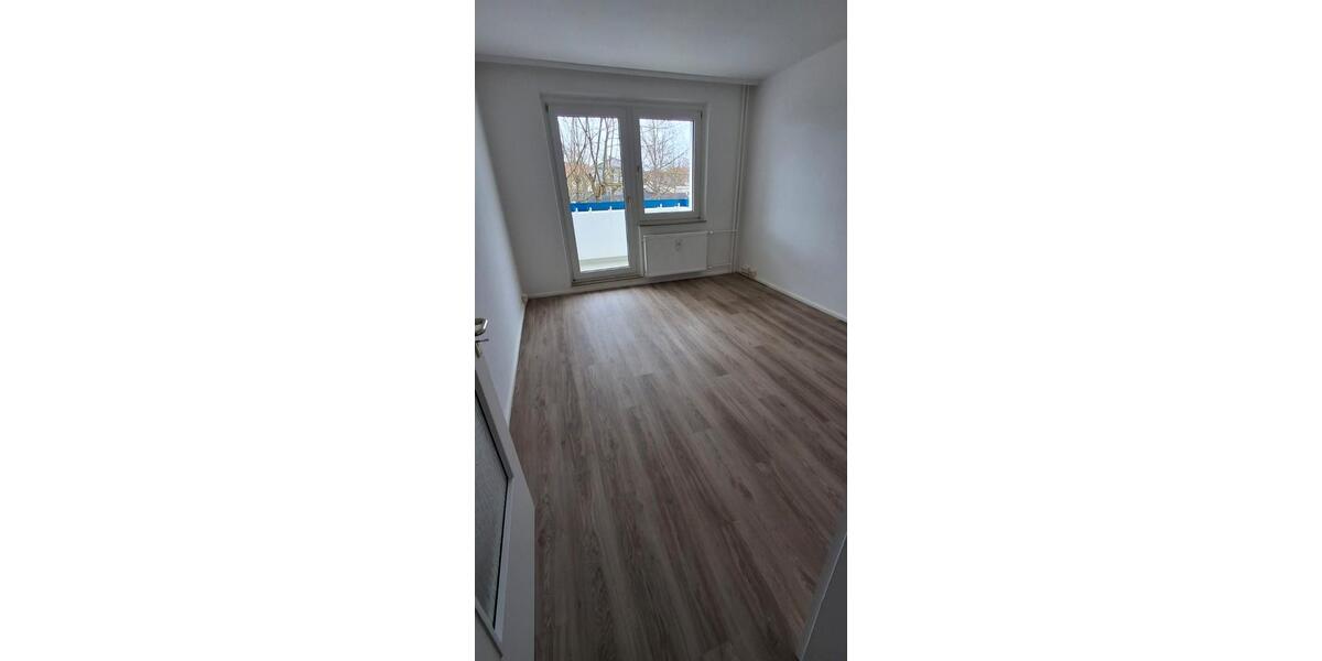 Etagenwohnung Magdeburg Alt Olvenstedt - 1 Zimmer, 36 m&sup2;, 210&euro; | Angebot:25974567