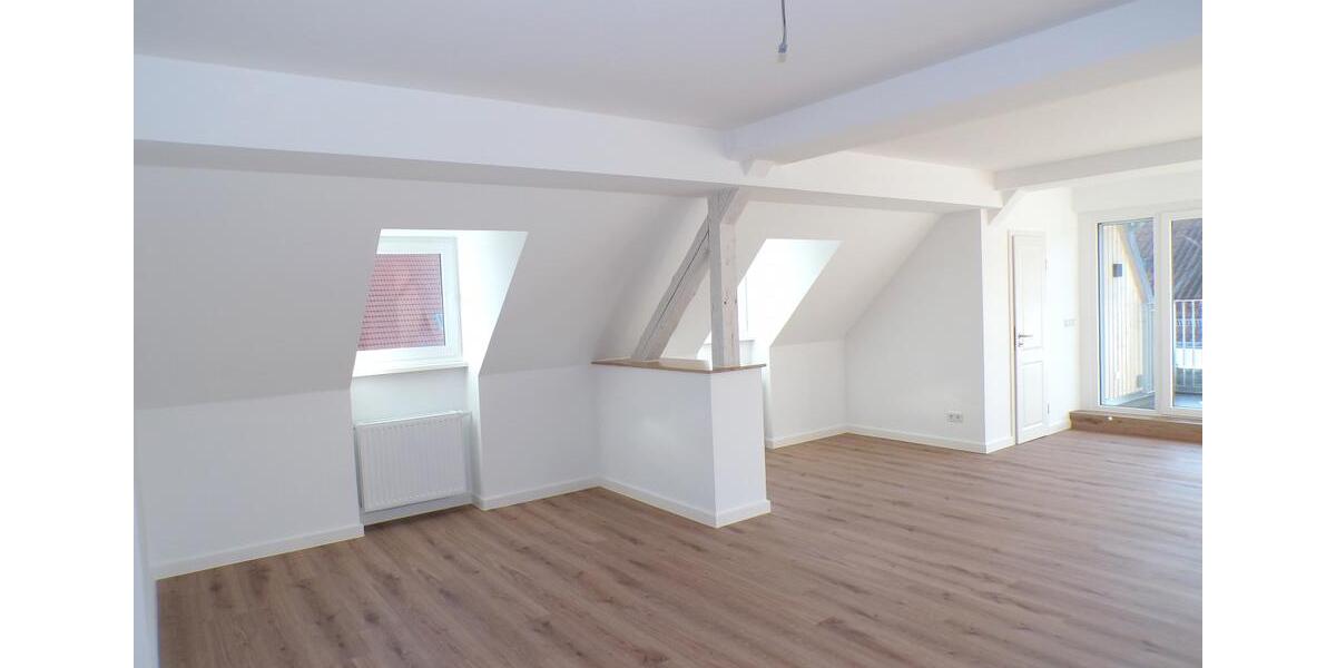 Dachgeschoßwohnung Magdeburg Nordwest - 4 Zimmer, 124 m&sup2;, 1.364&euro; | Angebot:24255460