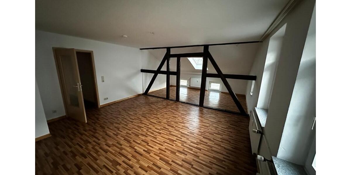 Dachgeschoßwohnung Magdeburg Lemsdorf - 2.5 Zimmer, 100 m&sup2;, 800&euro; | Angebot:24619418