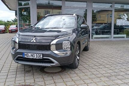 Mitsubishi Outlander 19.065 km 42.990 &euro; Magdeburg 39124