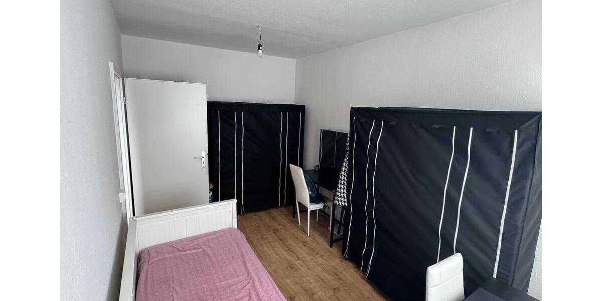 Etagenwohnung Magdeburg Alt Olvenstedt - 4 Zimmer, 73 m&sup2;, 725&euro; | Angebot:27634956