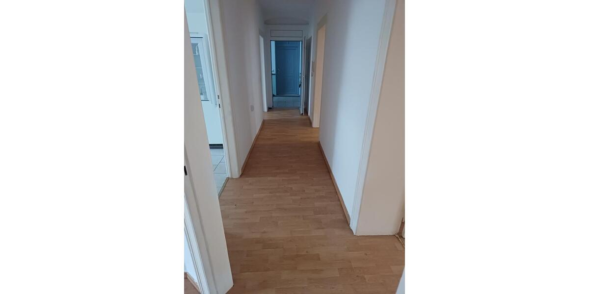 Erdgeschoßwohnung Magdeburg Leipziger Straße - 3 Zimmer, 79 m&sup2;, 500&euro; | Angebot:25418017