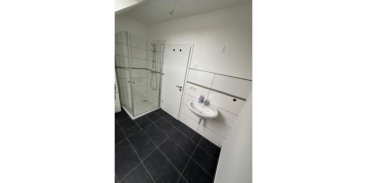 Dachgeschoßwohnung Magdeburg Großer Silberberg - 2 Zimmer, 70 m&sup2;, 700&euro; | Angebot:25551045