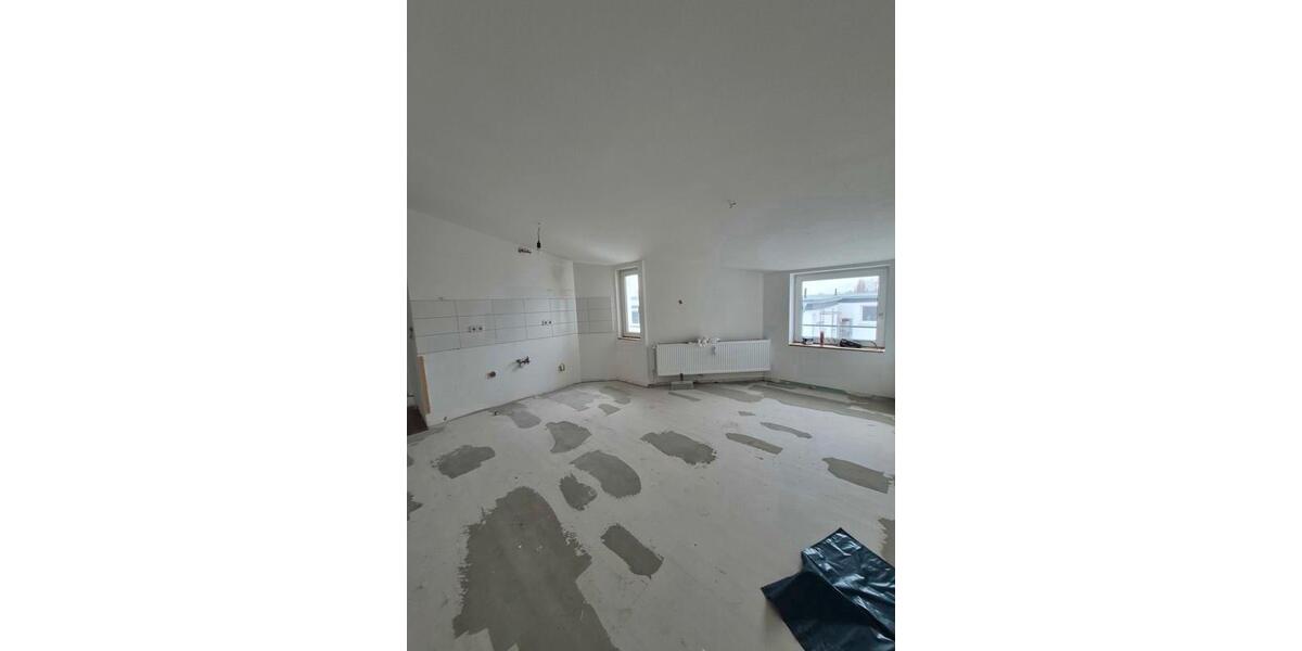 Dachgeschoßwohnung Magdeburg Nordwest - 2 Zimmer, 83 m&sup2;, 537&euro; | Angebot:25366008