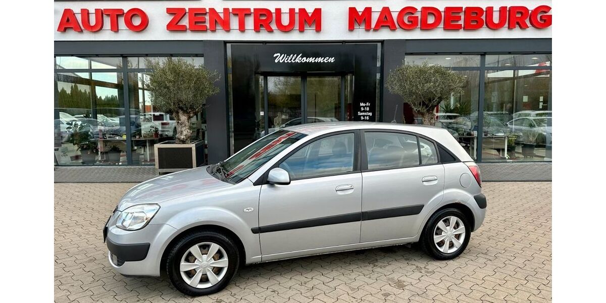 Kia Rio 109.063 km 3.950 &euro; Magdeburg 39112