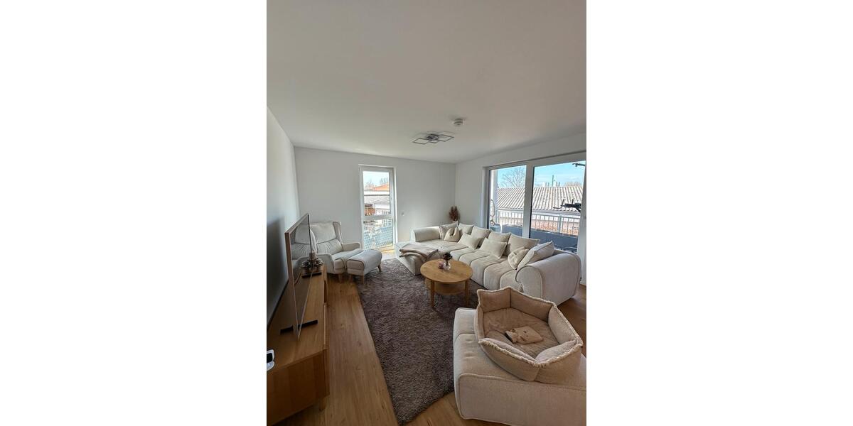 Etagenwohnung Wolmirstedt - 4 Zimmer, 102 m&sup2;, 1.267&euro; | Angebot:26003582