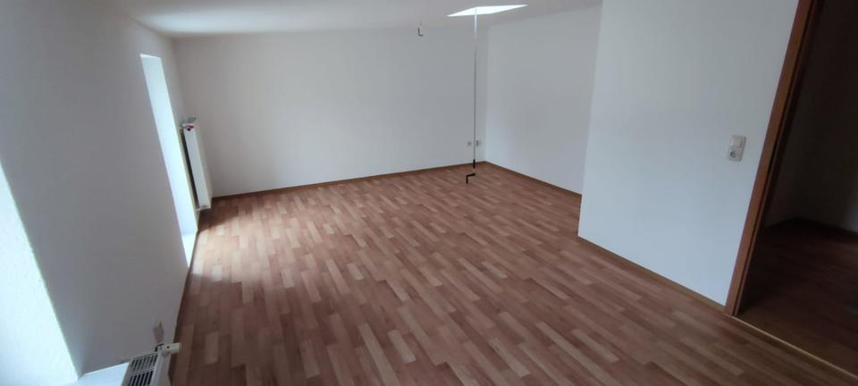 Dachgeschoßwohnung Magdeburg - 1 Zimmer, 62 m&sup2;, 420&euro; | Angebot:26057498