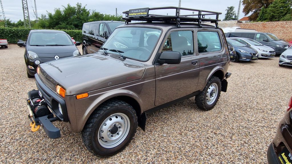 Lada Niva 4.120 km 17.500 &euro; Schönebeck 39218