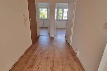 Wohnung Schönebeck - 3 Zimmer, 57 m&sup2;, 338&euro; | Angebot:27359345