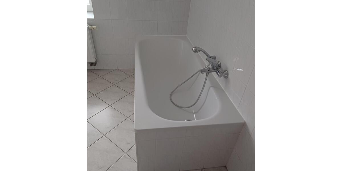 Erdgeschoßwohnung Magdeburg Leipziger Straße - 3 Zimmer, 79 m&sup2;, 500&euro; | Angebot:25418017