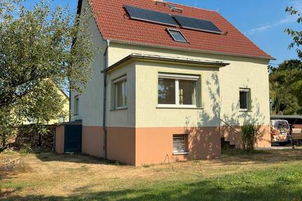Haus Schönebeck (Elbe) - 5 Zimmer, 200 m&sup2;, 1.750&euro; | Angebot:27736844