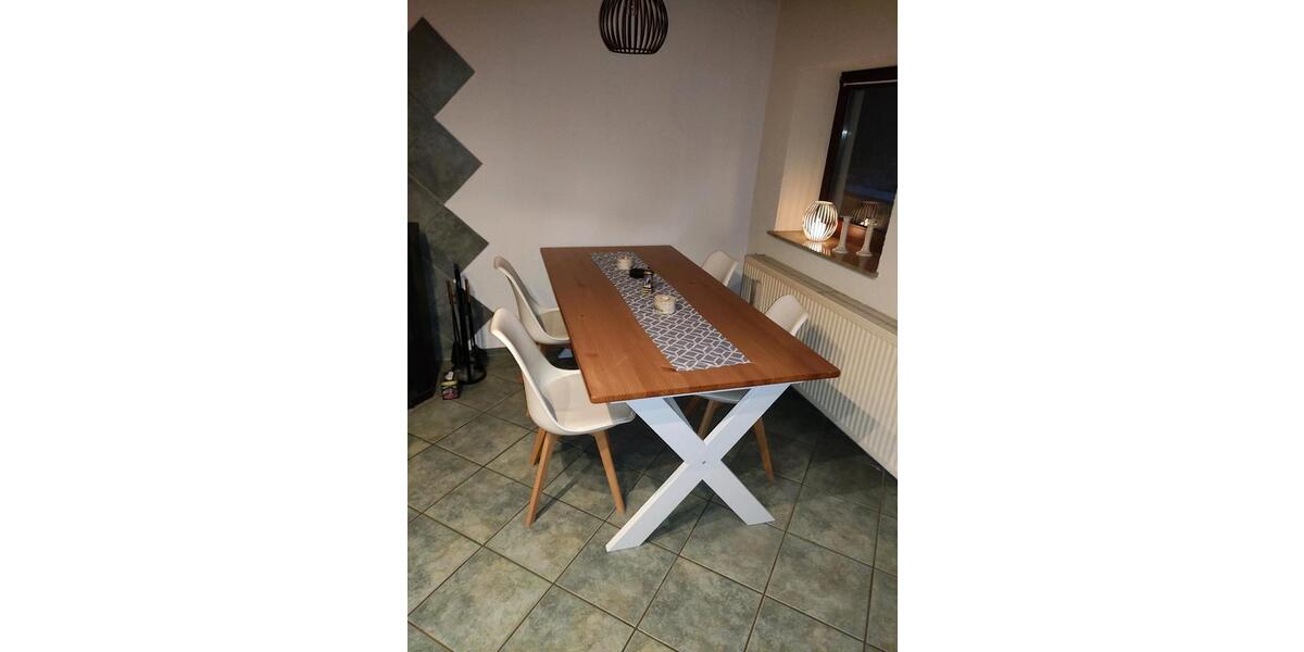 Etagenwohnung Erxleben - 3 Zimmer, 100 m&sup2;, 79&euro; | Angebot:24851152