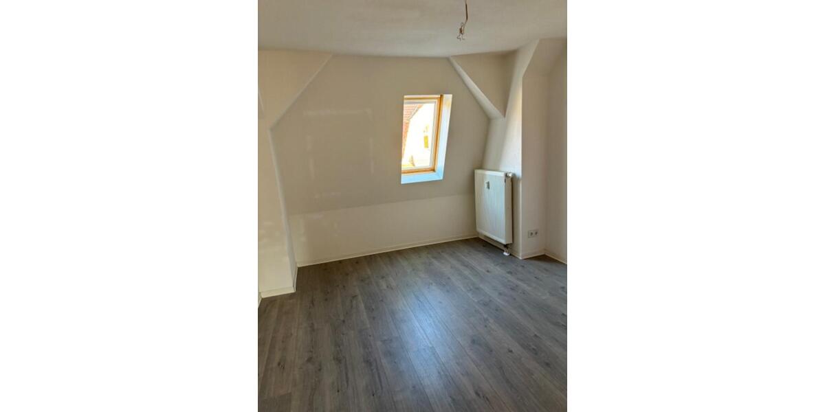 Dachgeschoßwohnung Magdeburg Neue Neustadt - 4 Zimmer, 121 m&sup2;, 847&euro; | Angebot:26411644